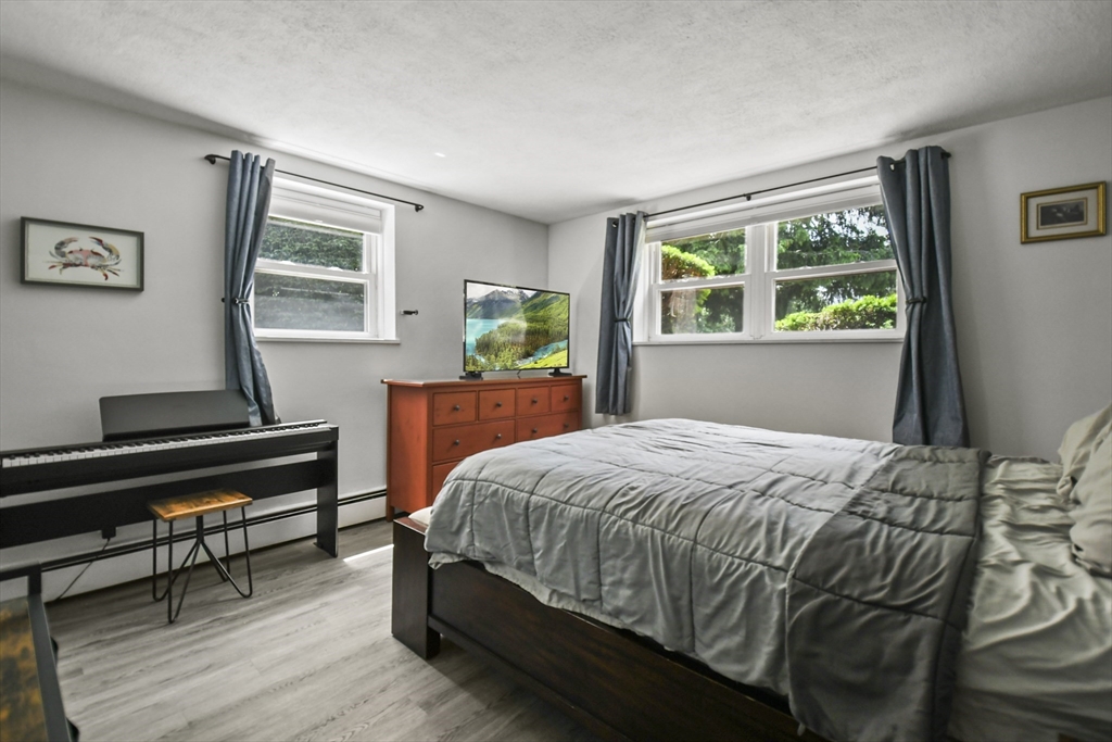 1105 Lexington # 2 Unit: 10-2