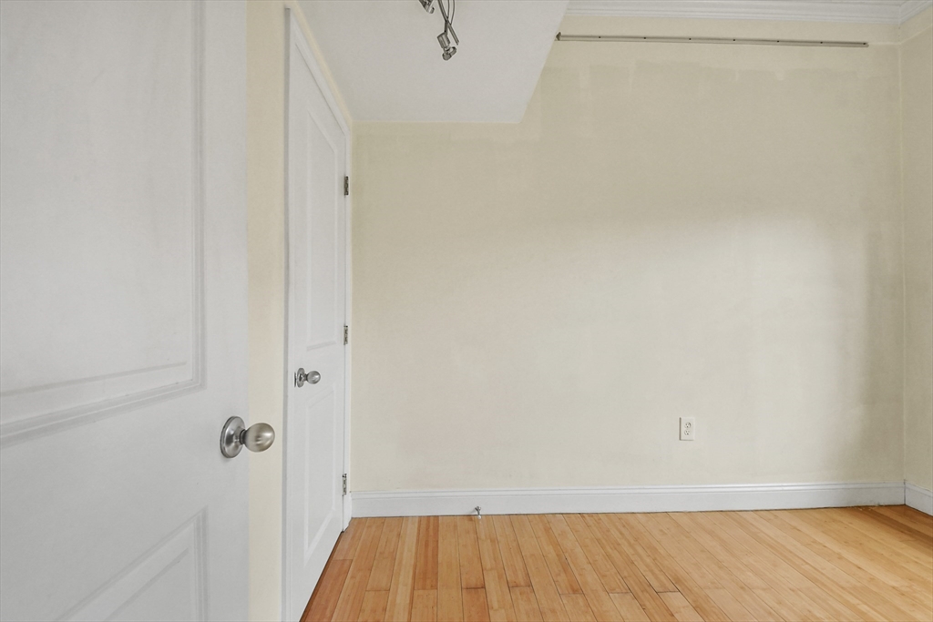 702 Massachusetts # 6