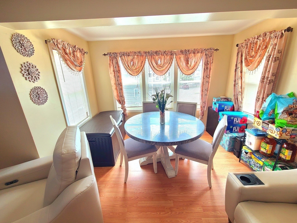 260 N Warren Ave # B7