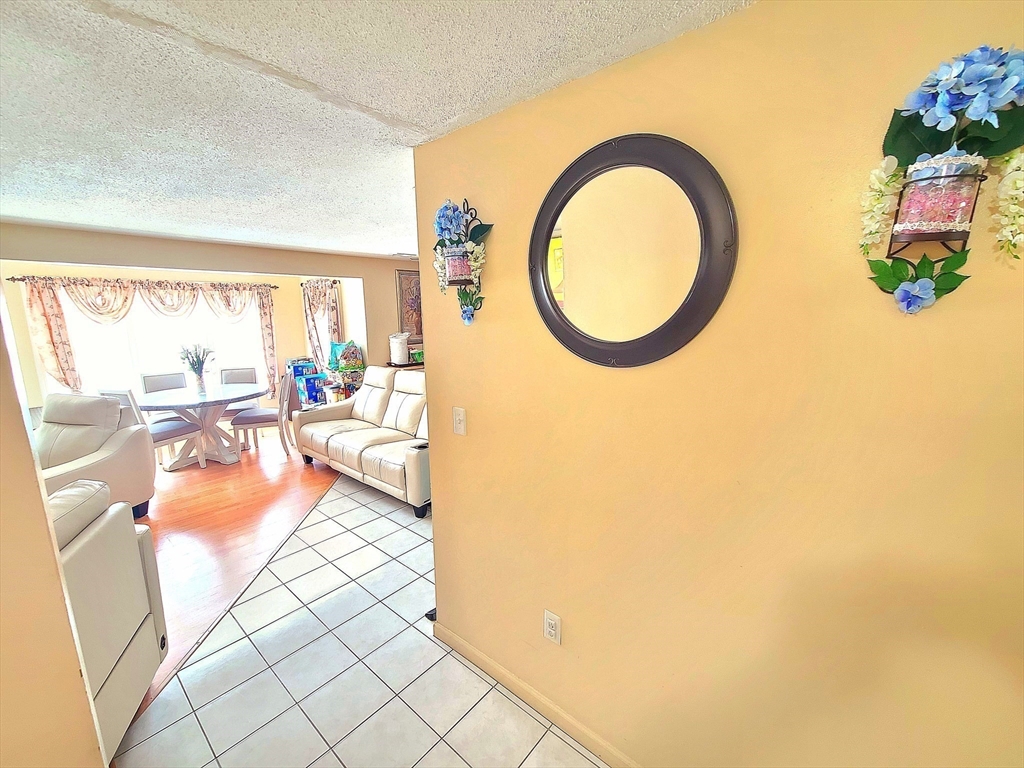 260 N Warren Ave # B7