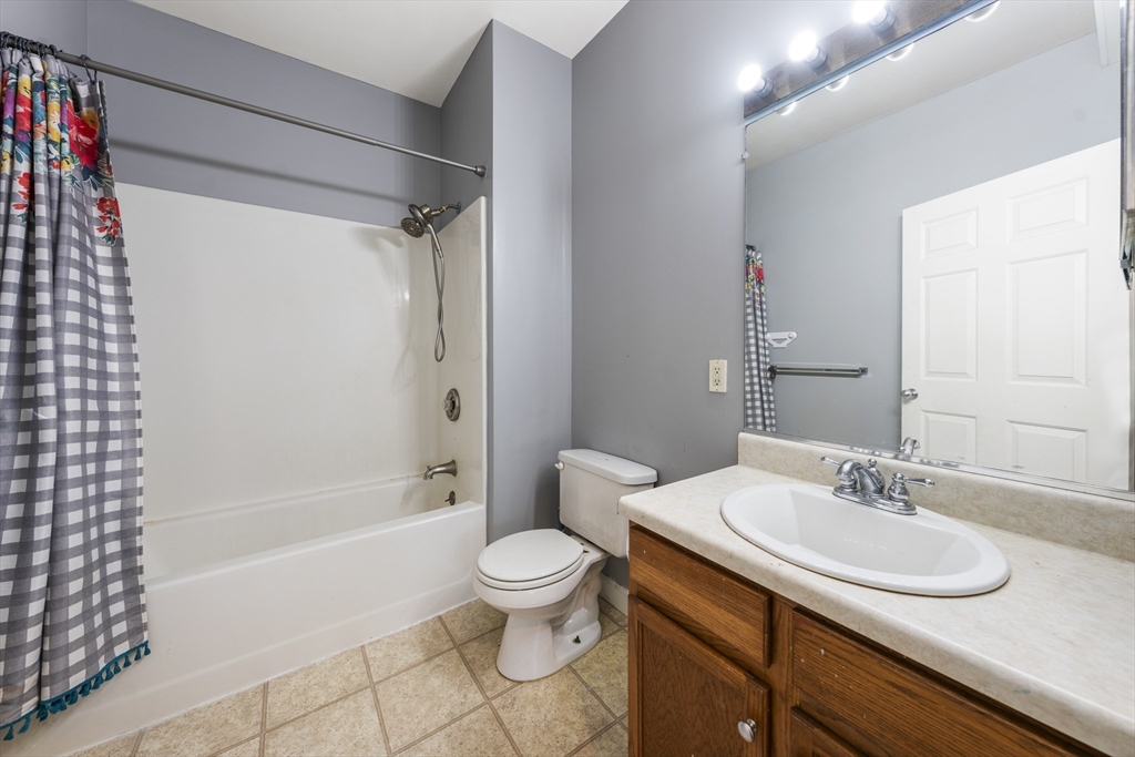 19 Hampshire Rd # 204