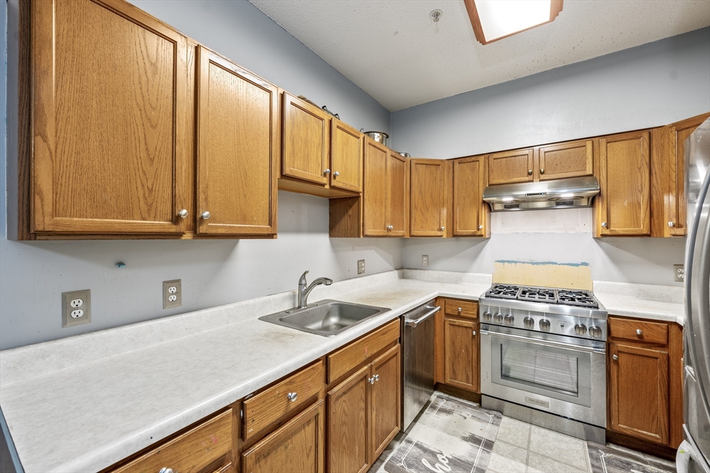 19 Hampshire Rd # 204