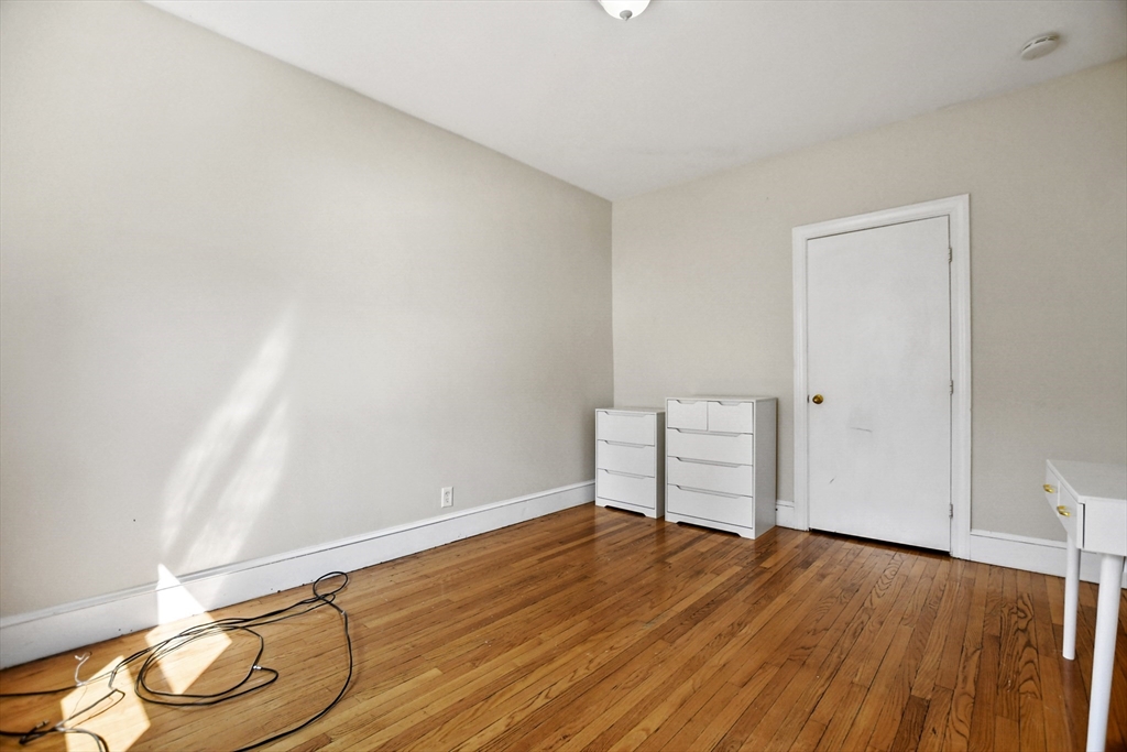 87 Broad St # 2