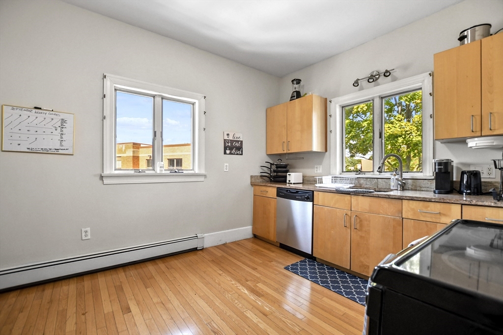 87 Broad St # 2
