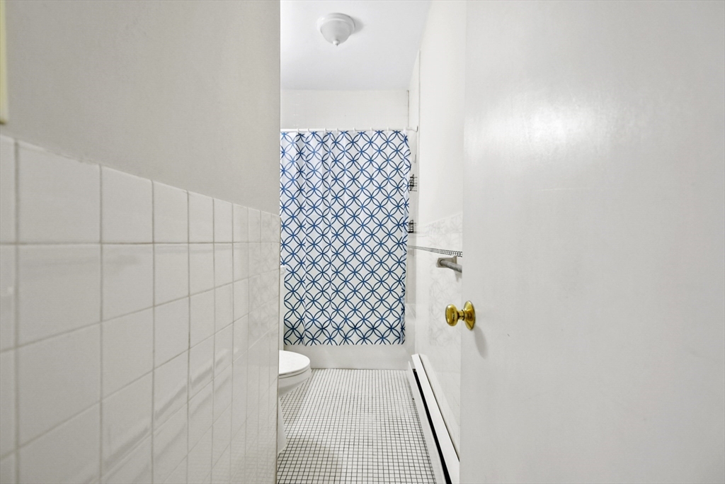 87 Broad St # 2