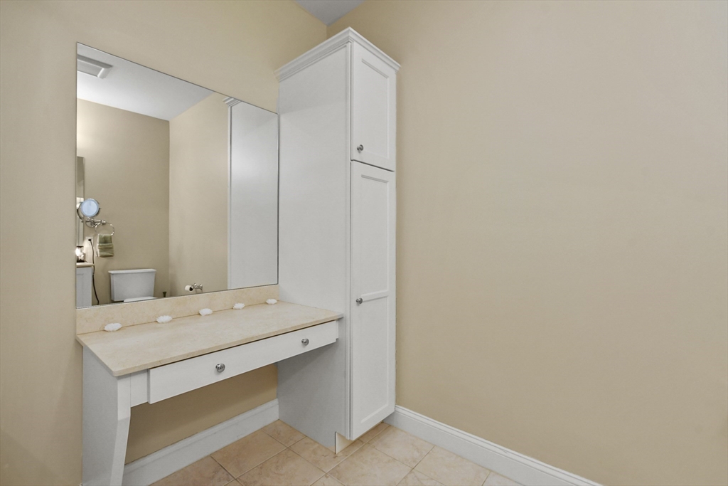 39 Taylor Drive # 1010