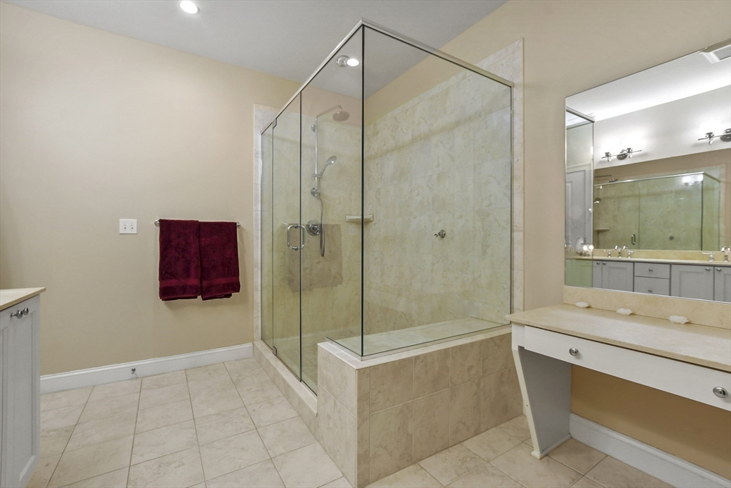 39 Taylor Drive # 1010