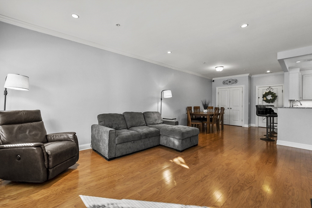 39 Taylor Drive # 1010