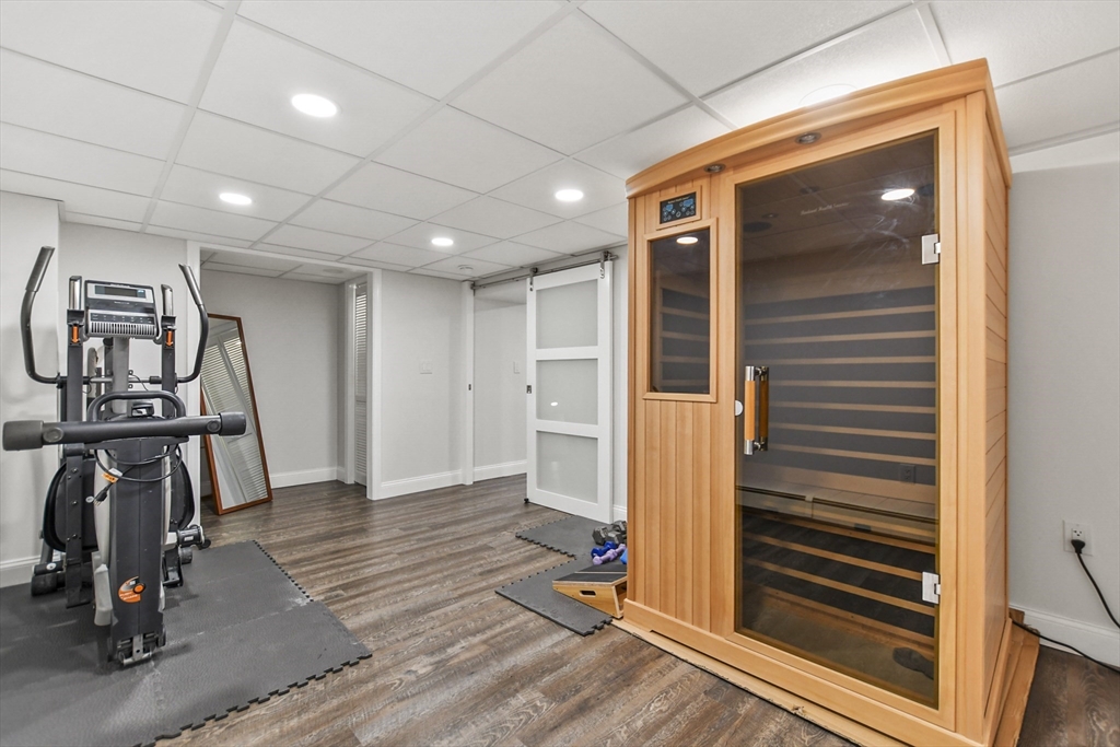 118 1/2 Market Street Unit: 118 1/2