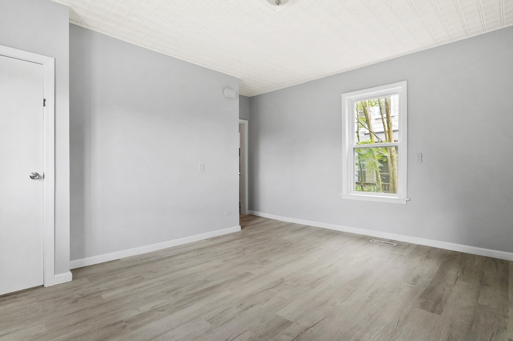 132 Bartlett # 132