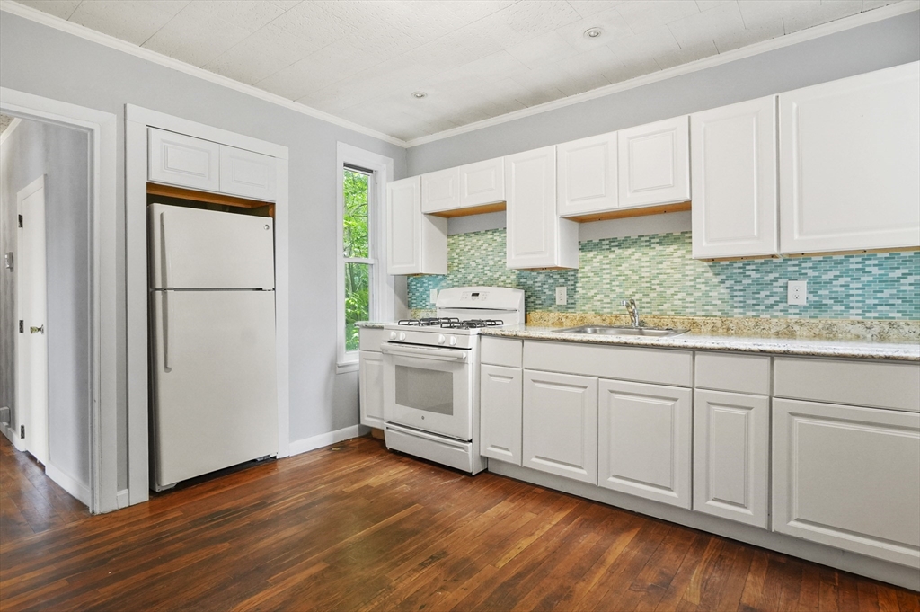 132 Bartlett # 132