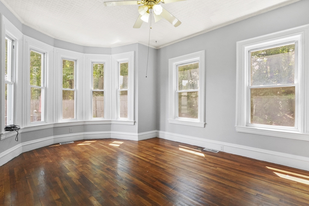 132 Bartlett # 132