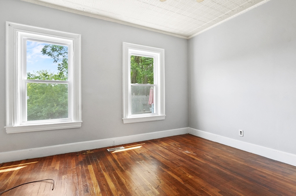 132 Bartlett # 132