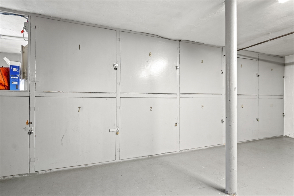 1105 Lexington Street # 2 Unit: 10-2