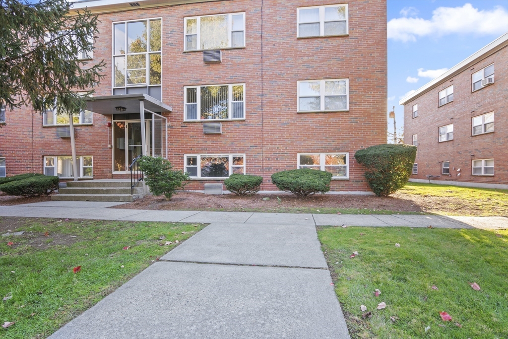 1105 Lexington Street # 2 Unit: 10-2