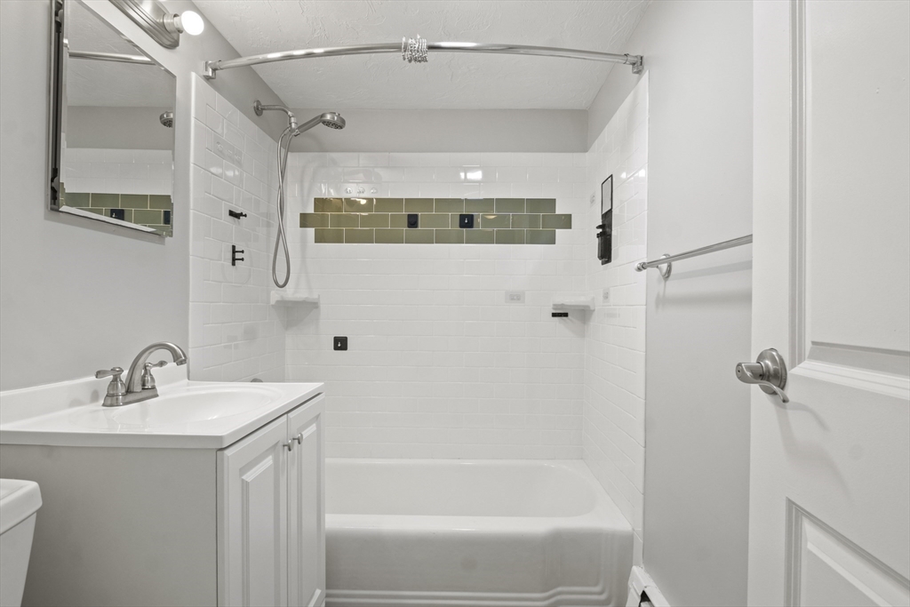 1105 Lexington Street # 2 Unit: 10-2