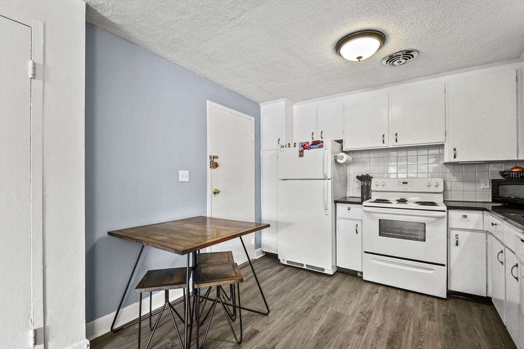 1105 Lexington Street # 2 Unit: 10-2