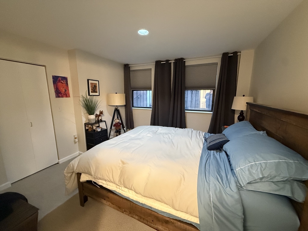 18-20 E Springfield Street # 1