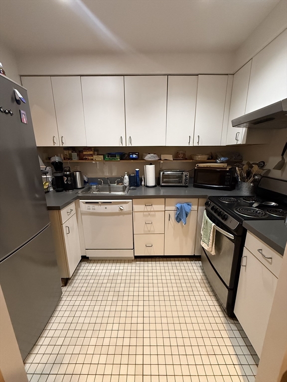 18-20 E Springfield Street # 1