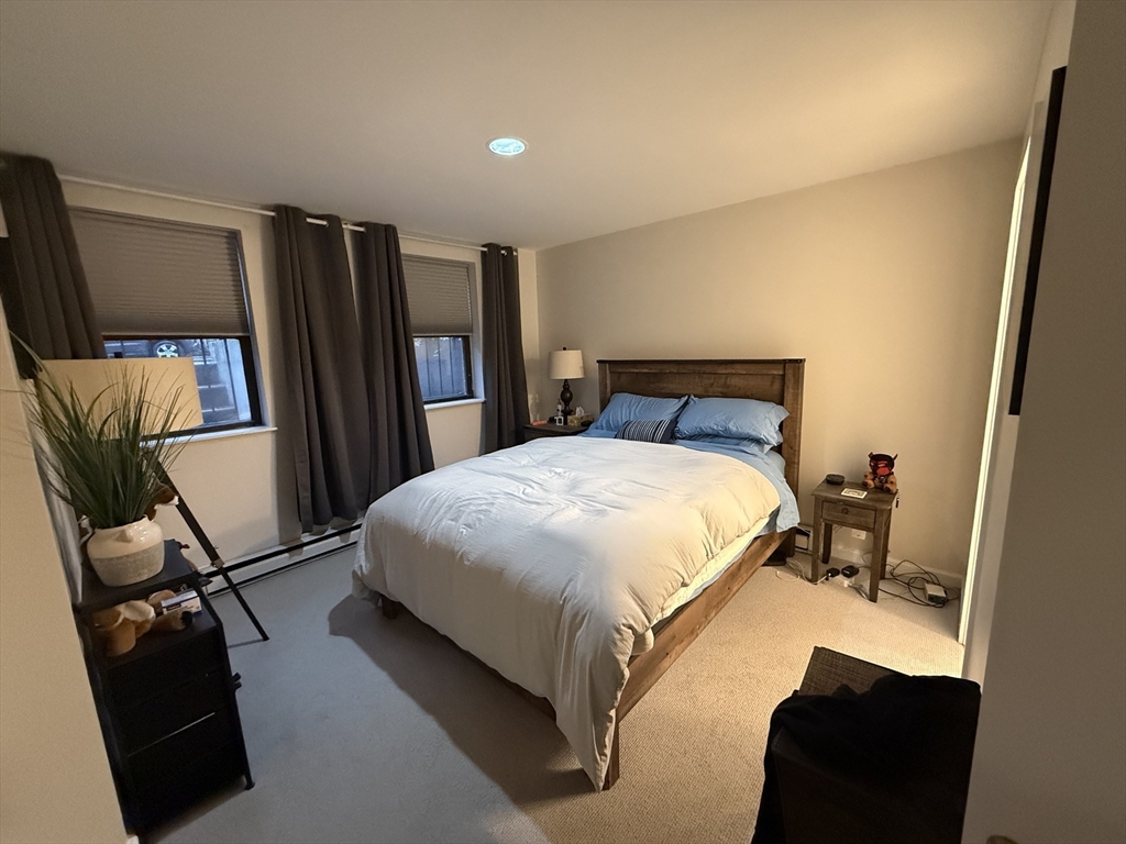 18-20 E Springfield Street # 1