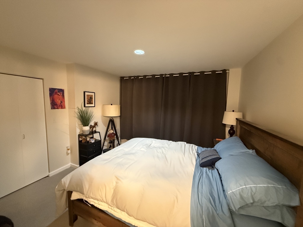 18-20 E Springfield Street # 1