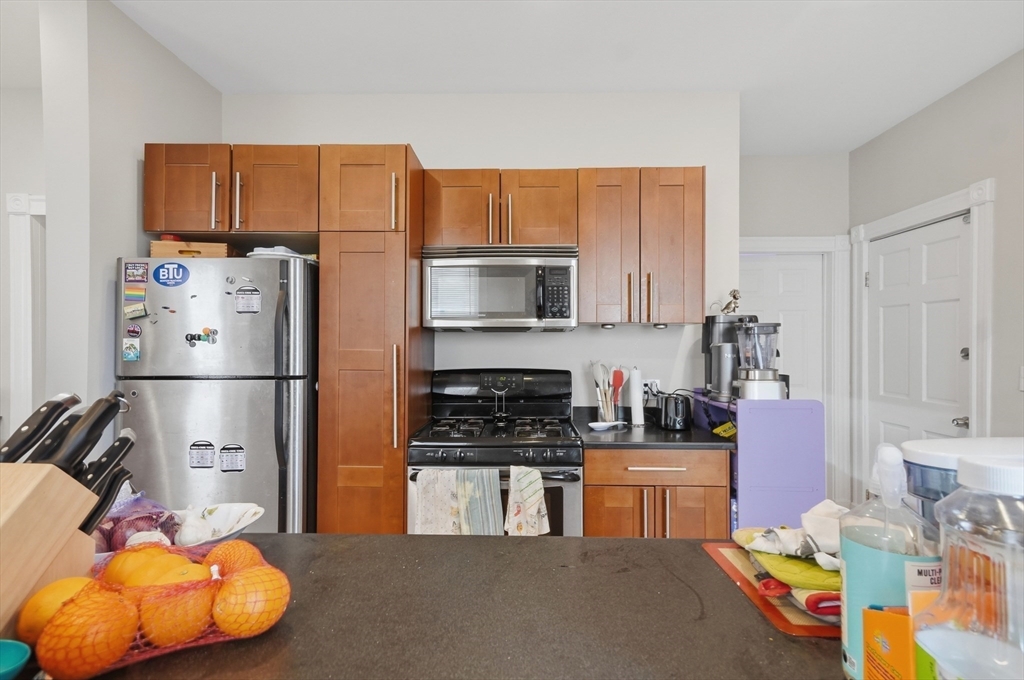 26 Chestnut Ave # 1