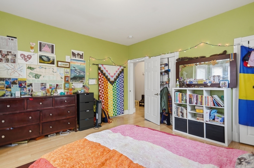 26 Chestnut Ave # 1