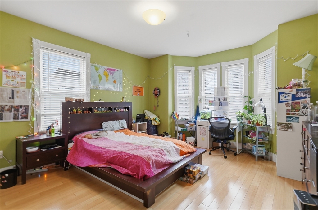 26 Chestnut Ave # 1