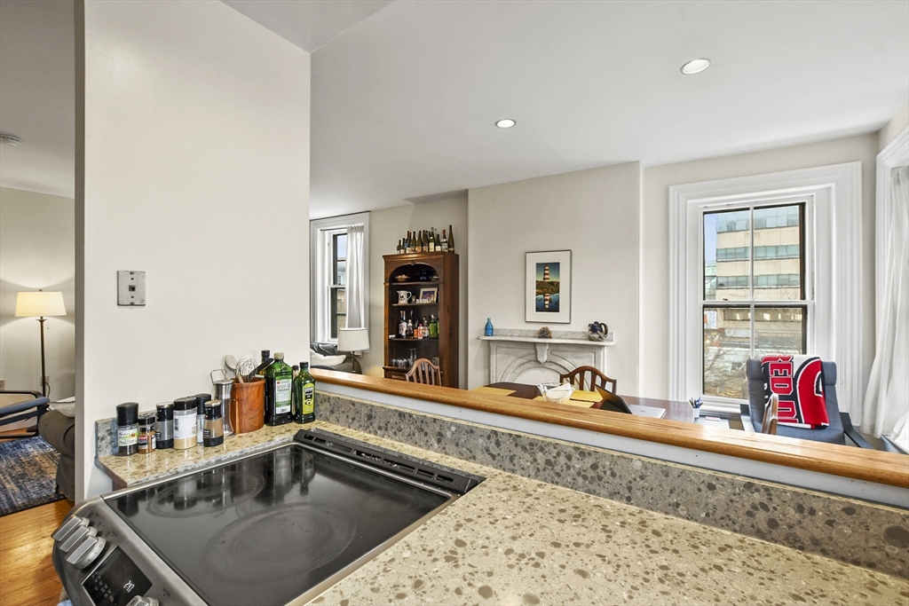 59 E Springfield # 2