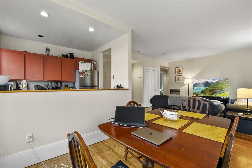 59 E Springfield # 2