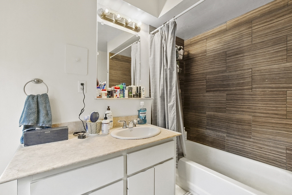 59 E Springfield # 2