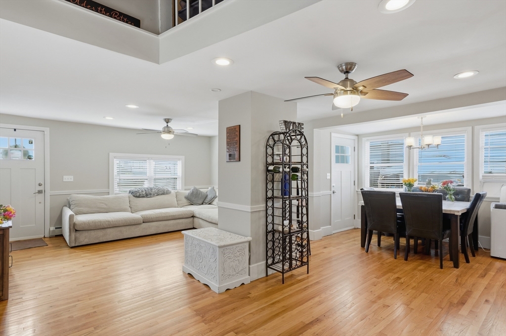 11-1/2 Albion St
