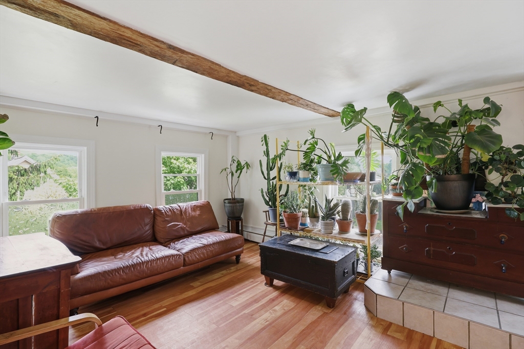 11 Mount Pleasant Avenue