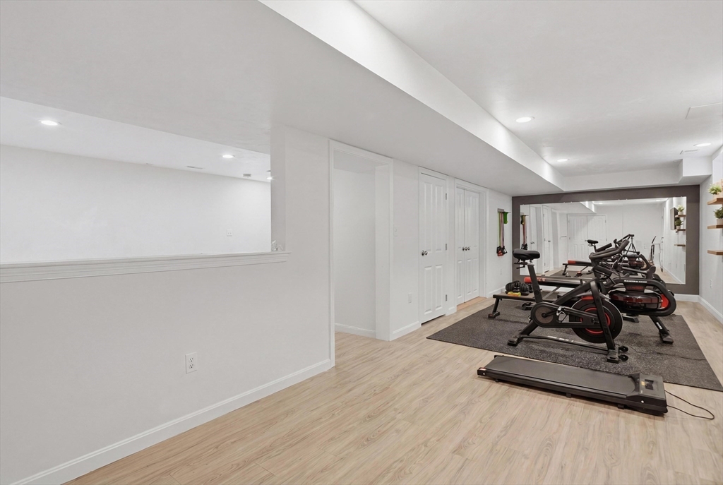 2 Klondike Road