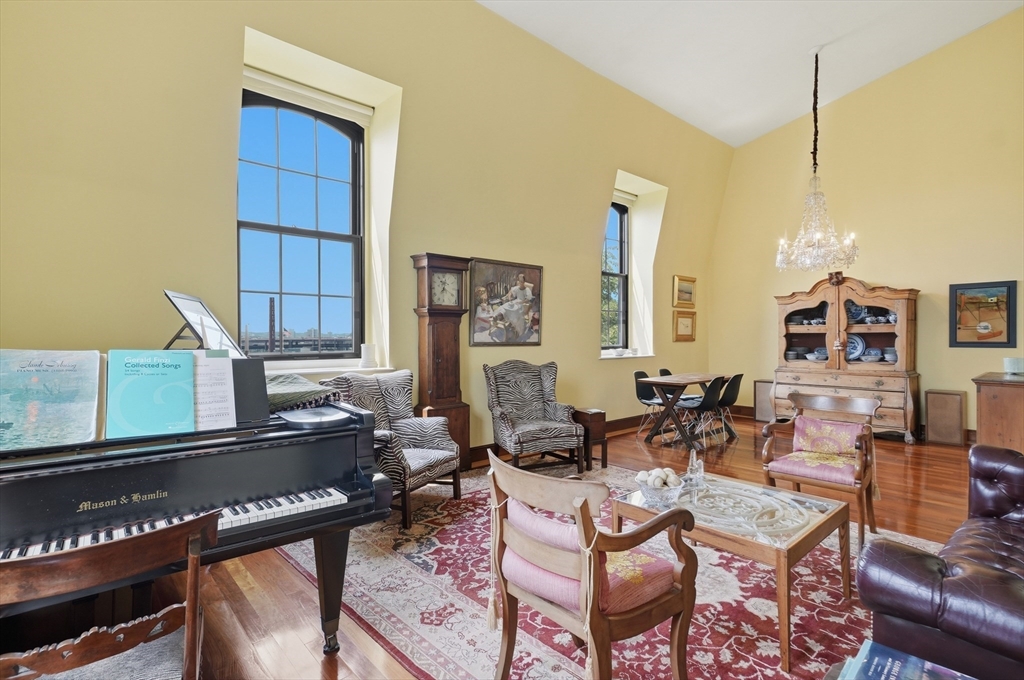 68 Baldwin Street # 43