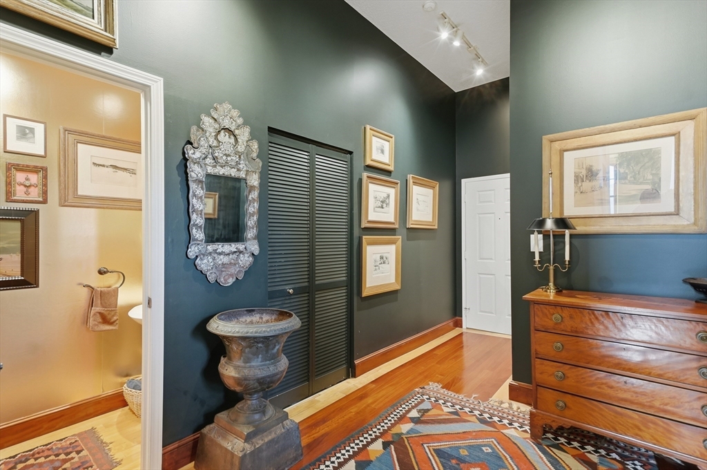 68 Baldwin Street # 43