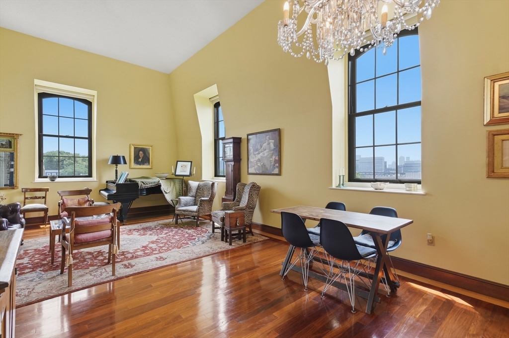 68 Baldwin Street # 43