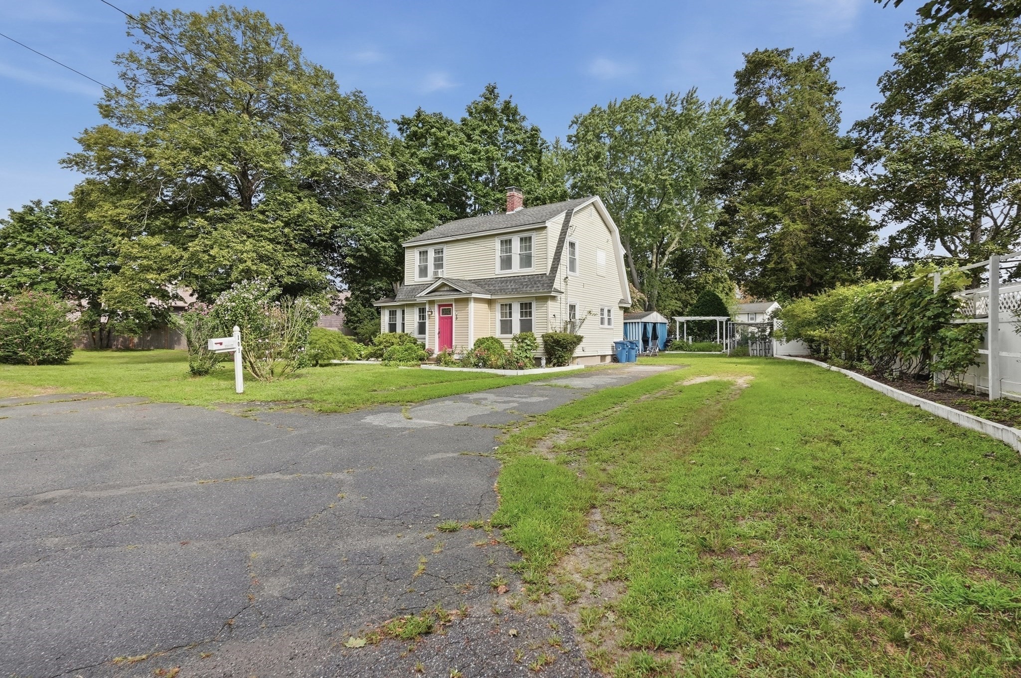 101 Pleasant St