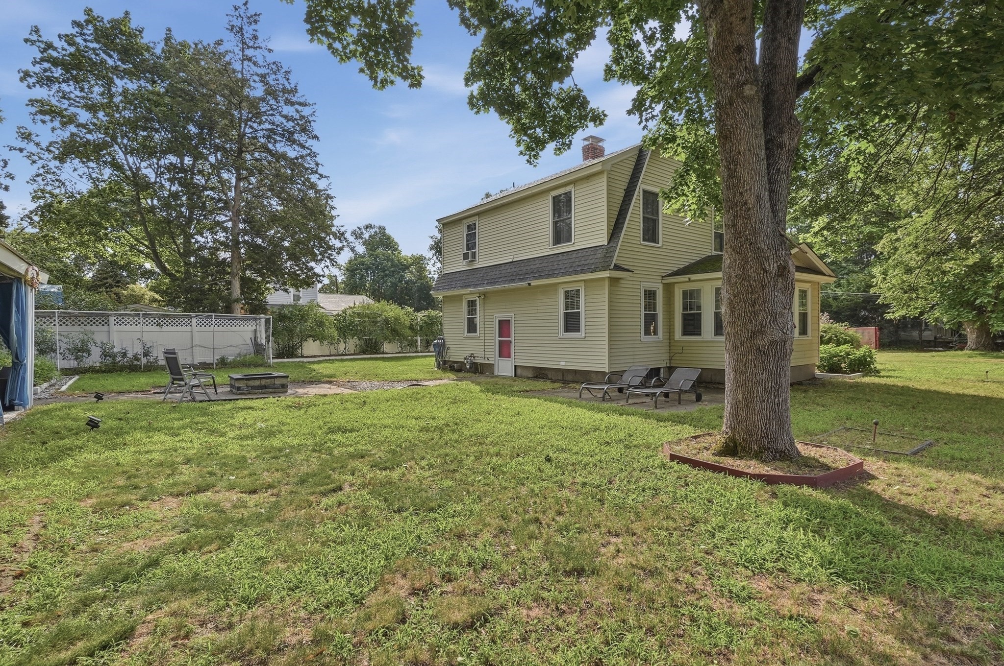 101 Pleasant St