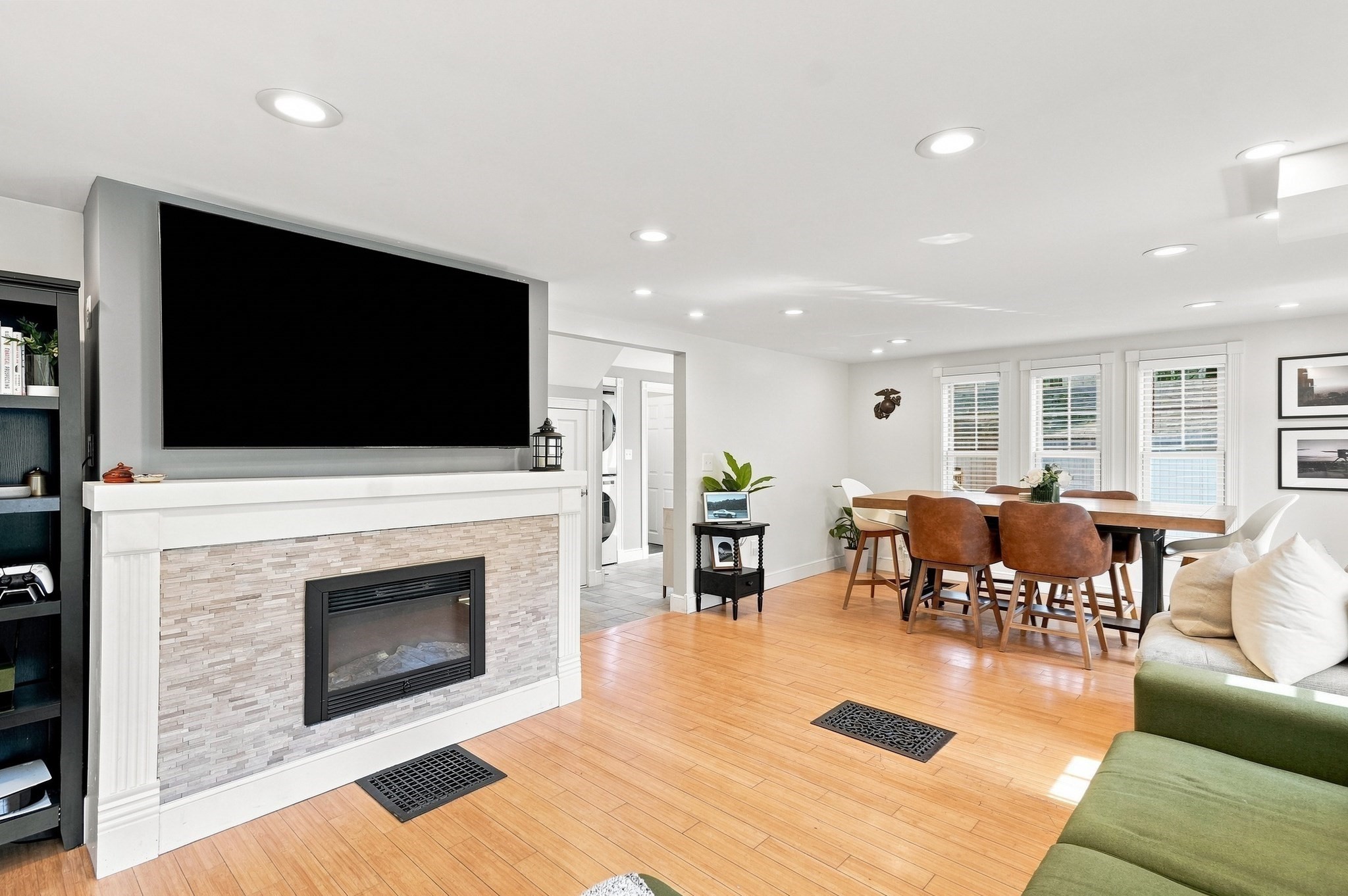 16 Wenham Street