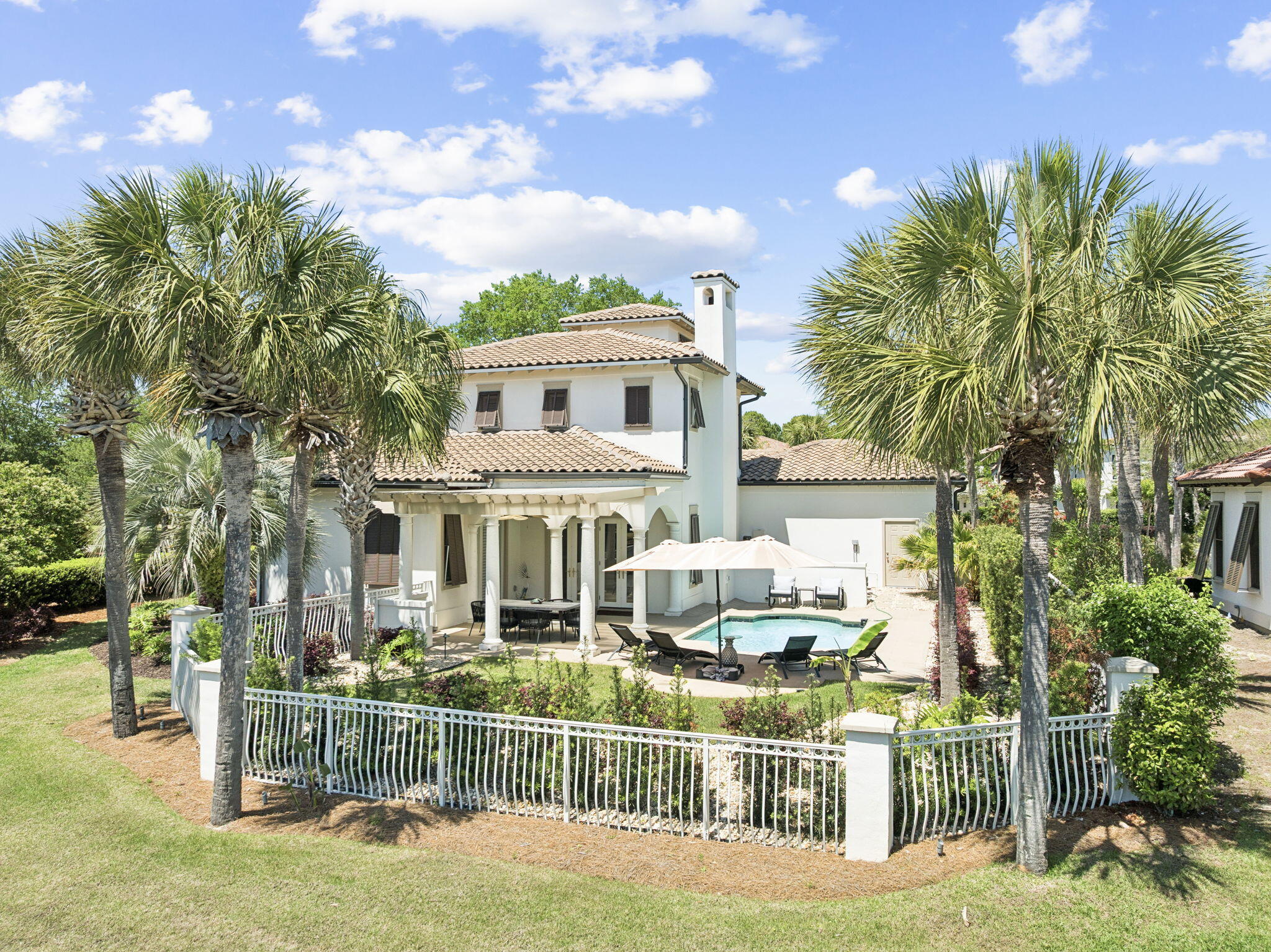 1823 Baytowne Avenue