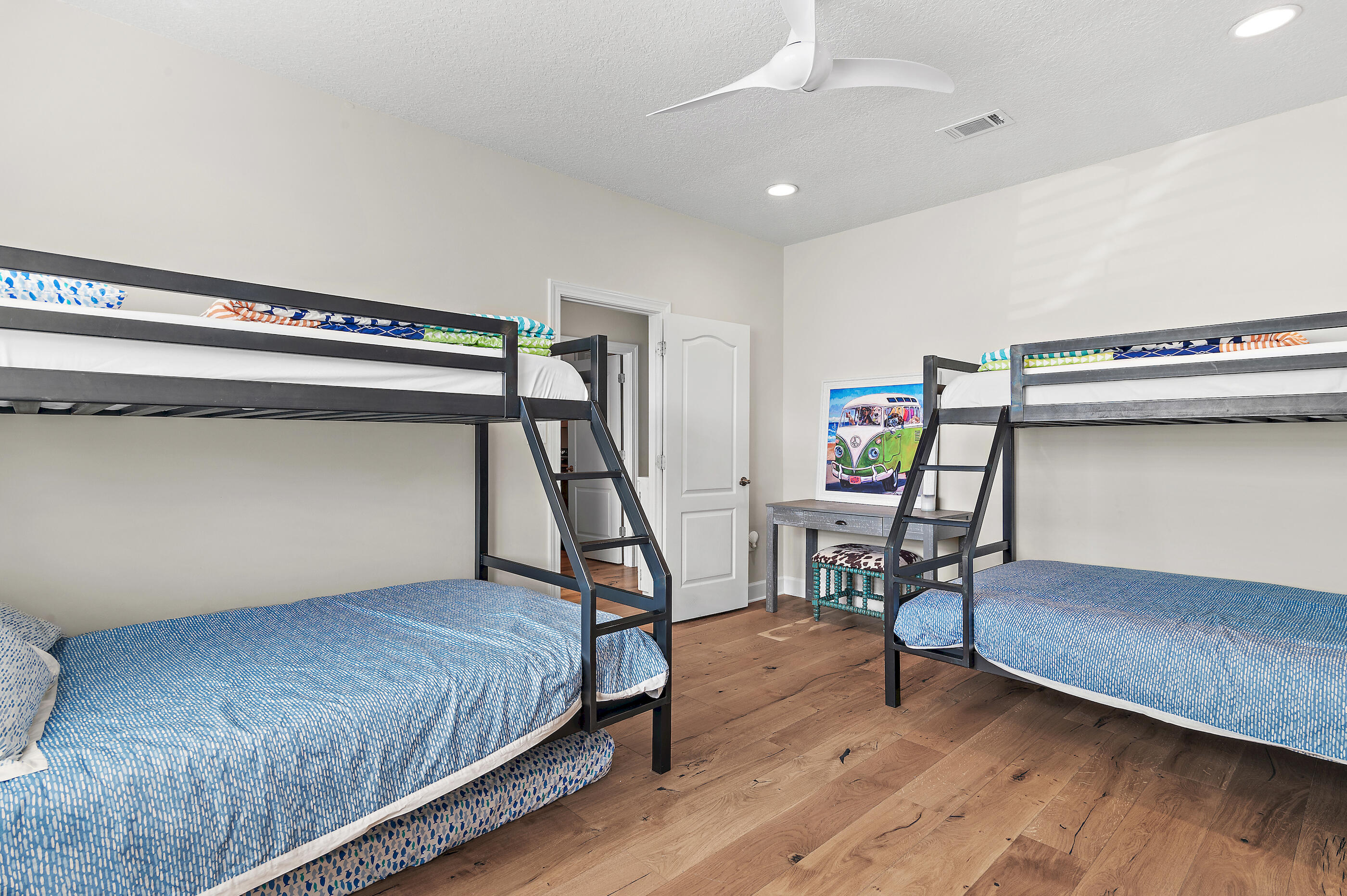 1402 E Baytowne Avenue