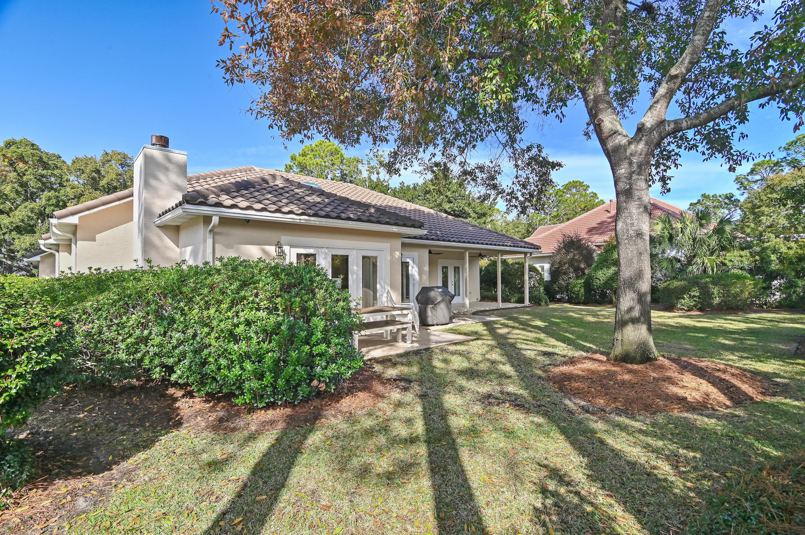 1402 E Baytowne Avenue