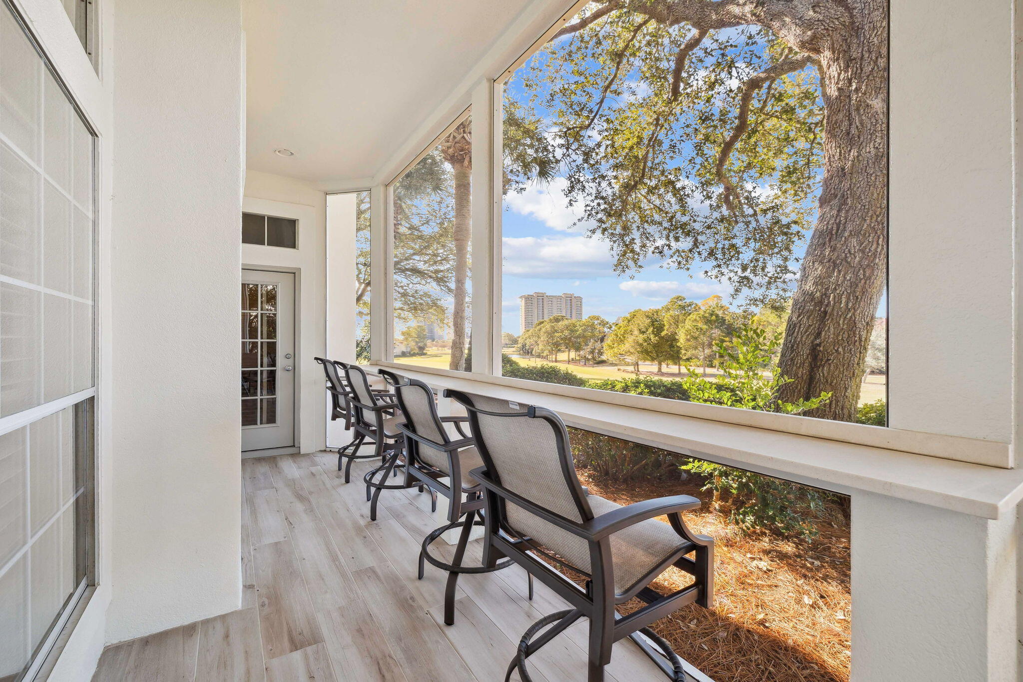 5290 Tivoli Drive 5290