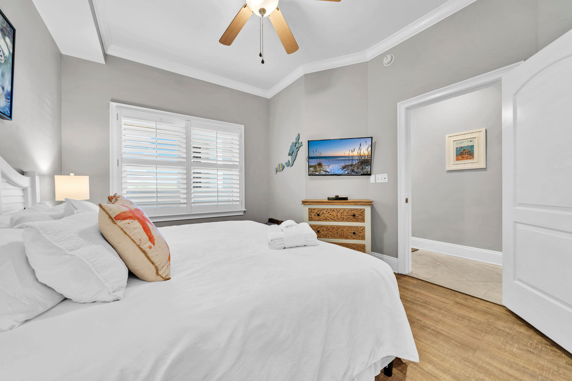 2421 W County Highway 30A UNIT A302