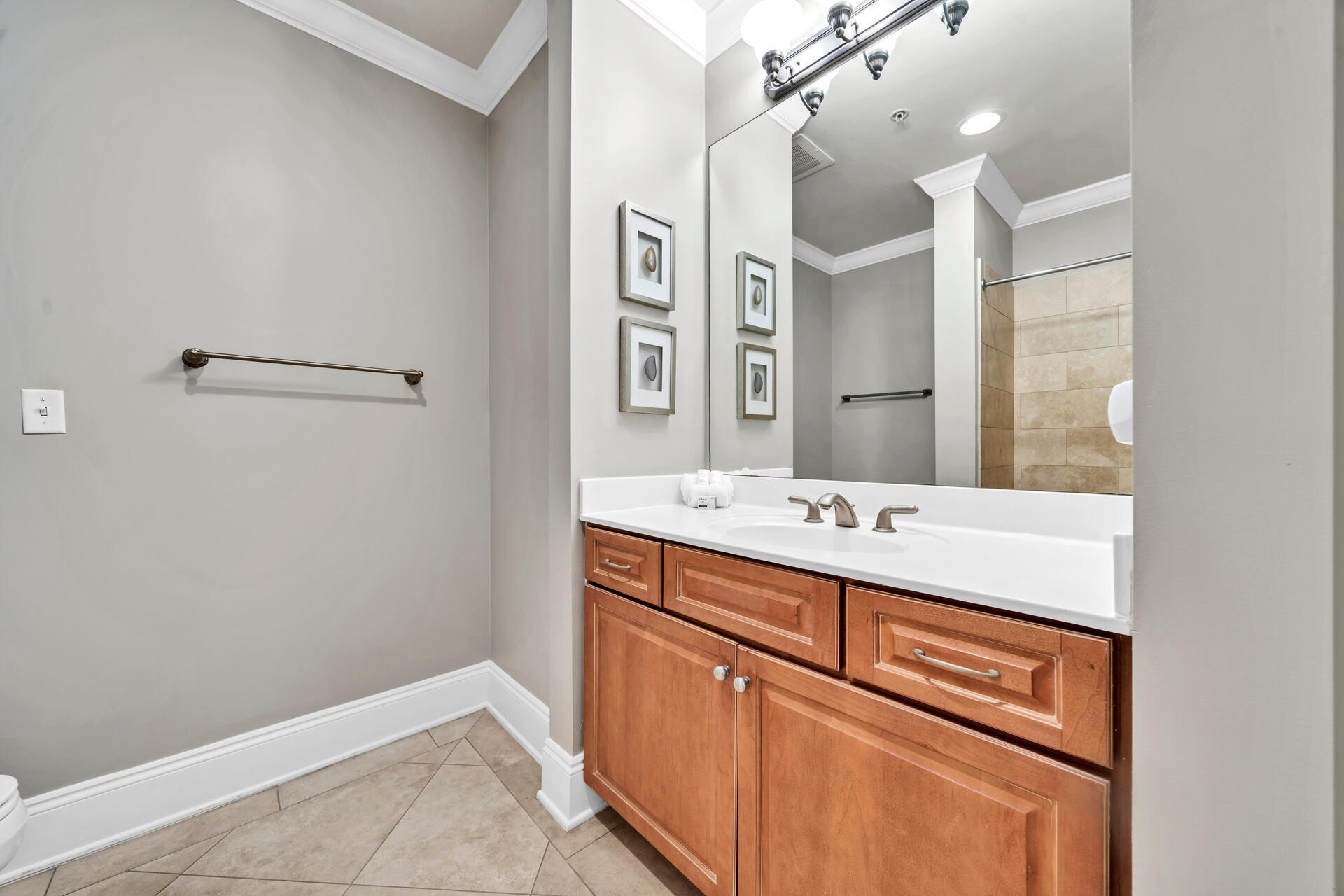 2421 W County Highway 30A UNIT A302