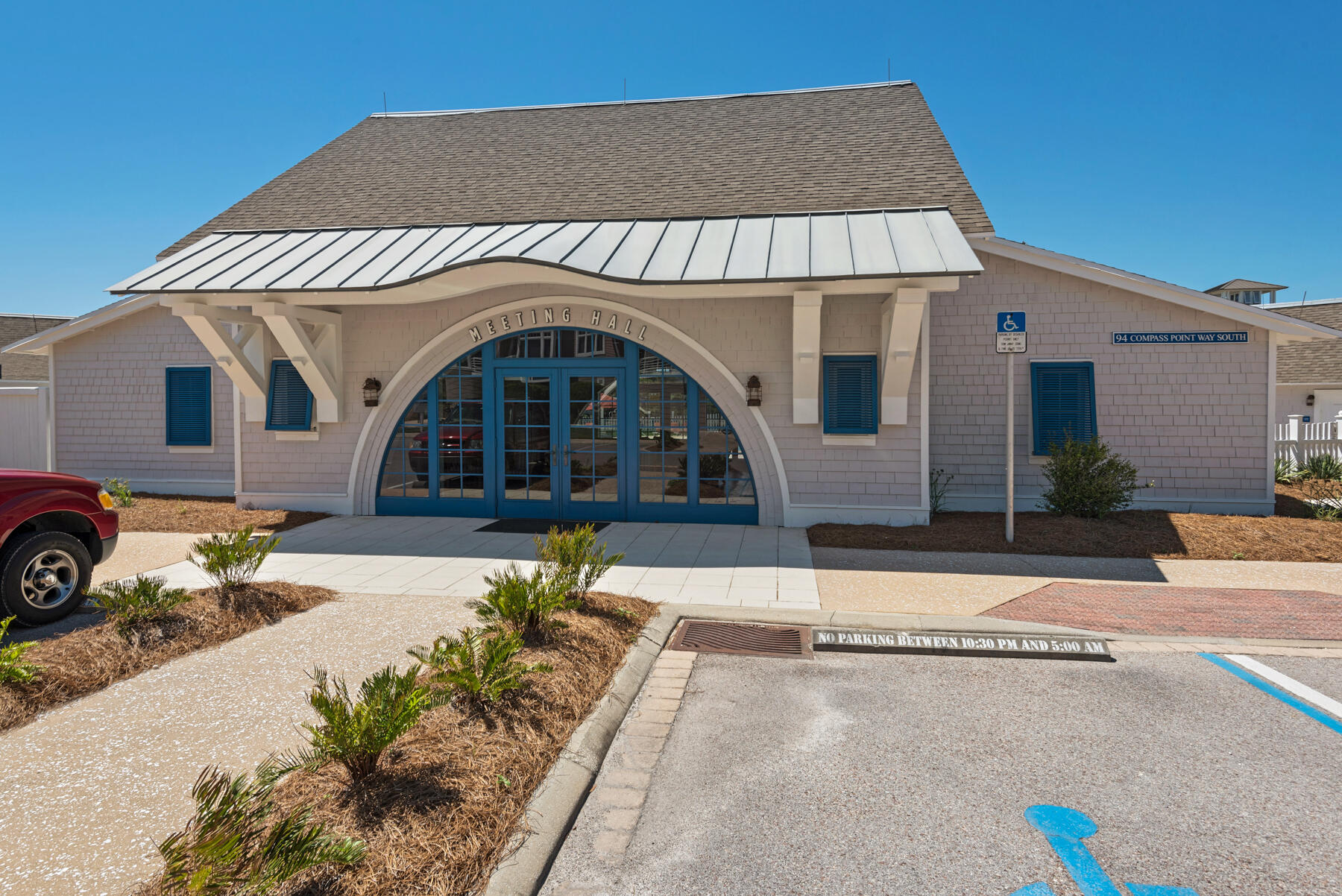 87 W Salt Box Lane