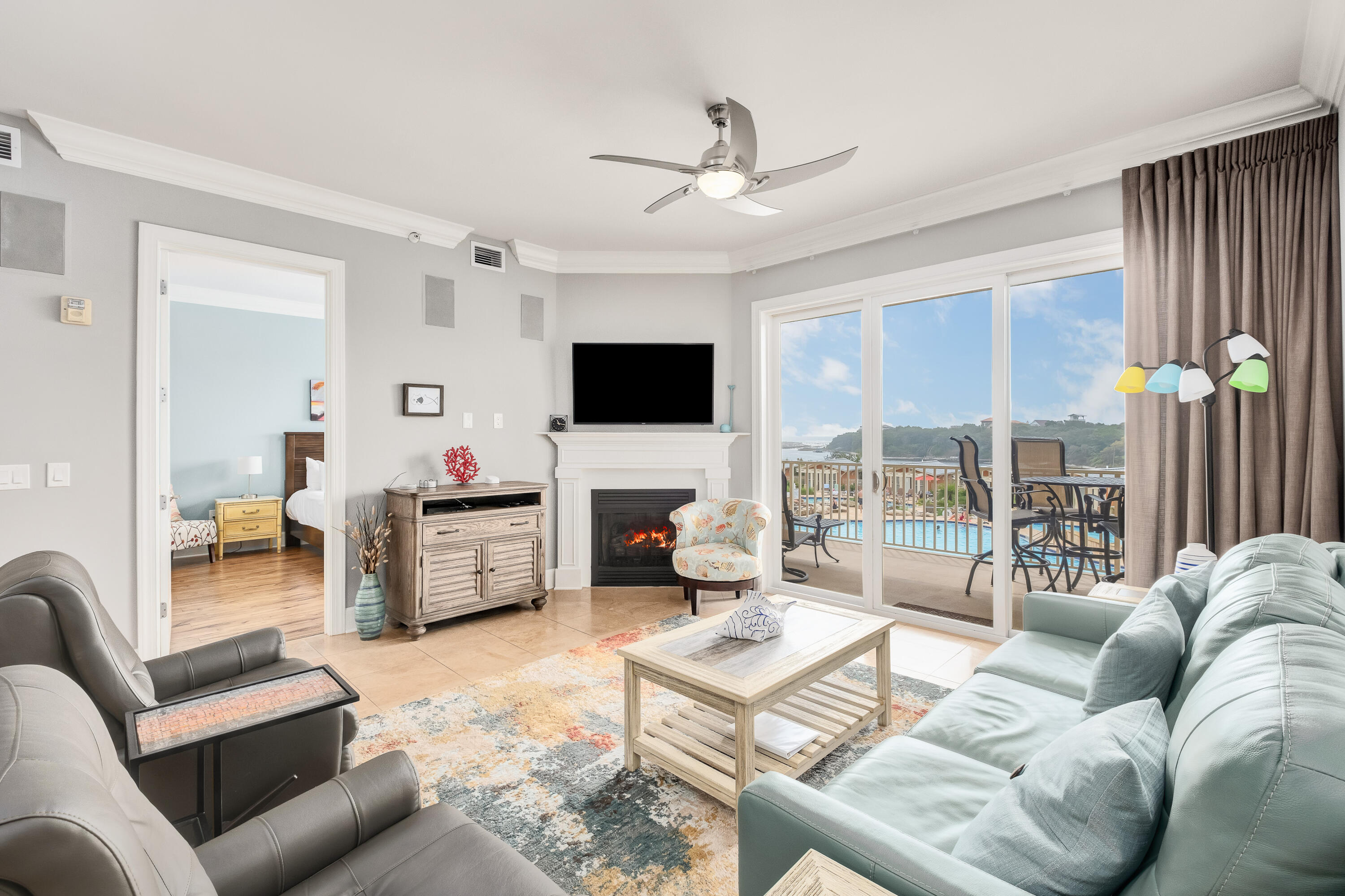 1653 W County Highway 30A UNIT 2114