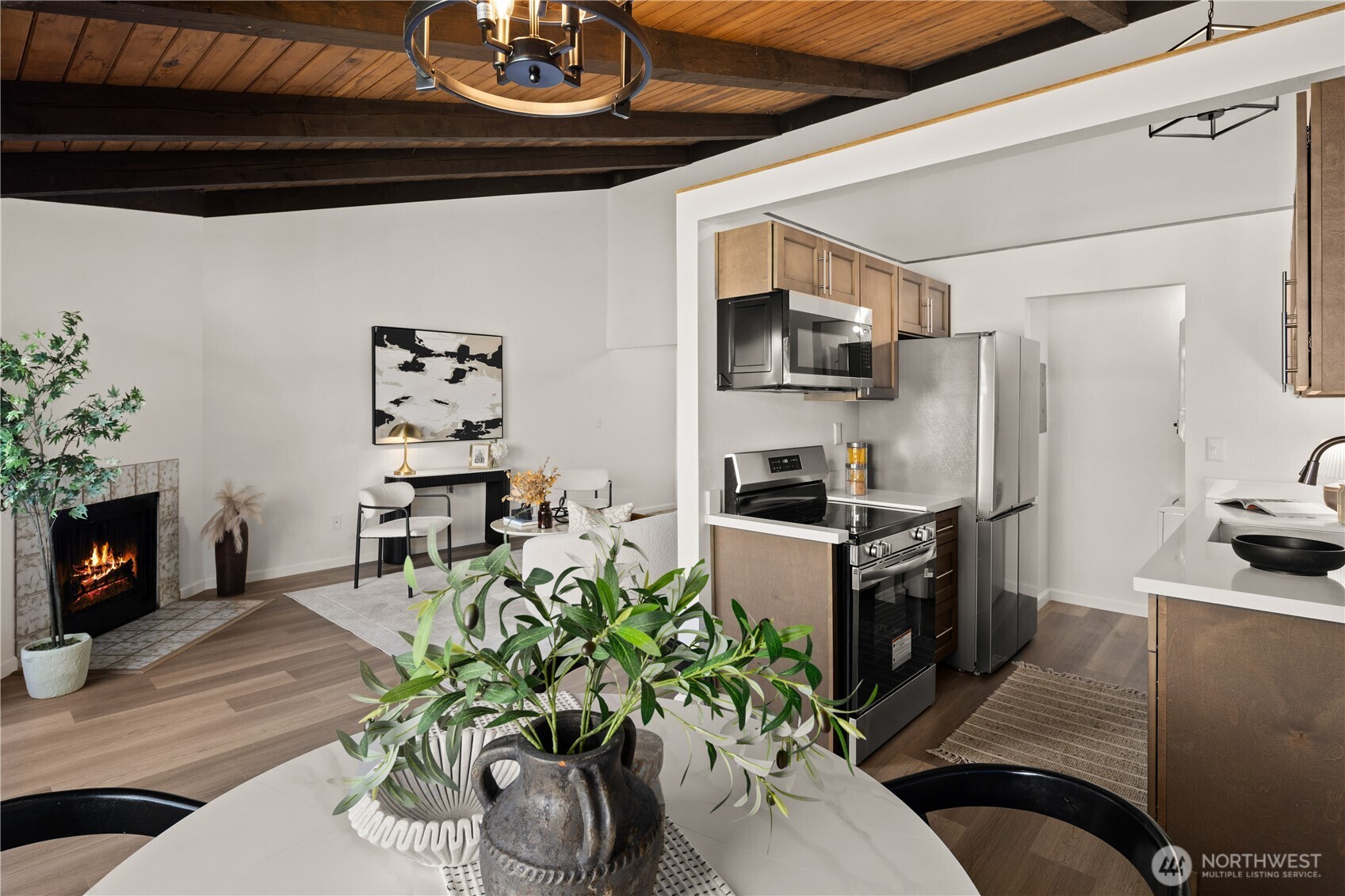 2020 Grant Avenue S Unit: A303