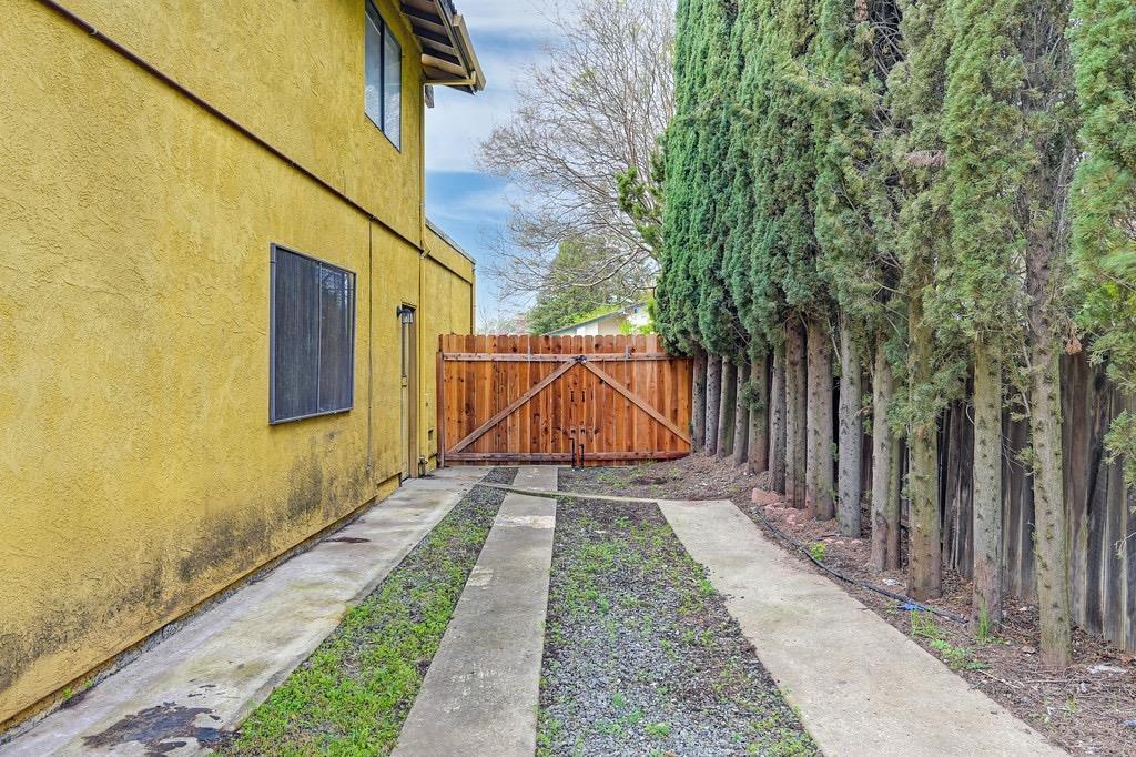 8013 S Copperwood Drive